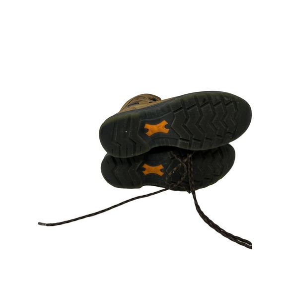 Ariat 6\